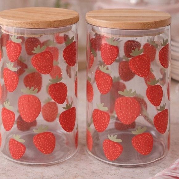NWT 🍓Strawberry 🍓 Glass Canisters with Bamboo Lids 🍓 - Picture 7 of 9